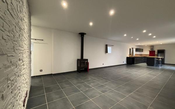 Appartement à louer    3 pièces •  Saint-Loubouer