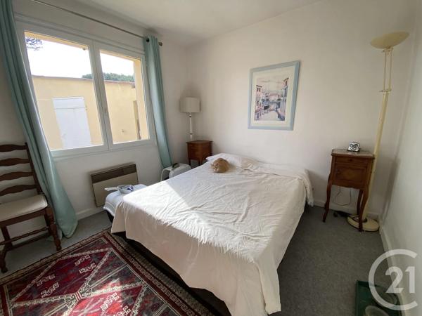 Maison à vendre  5 pièces - 120 m 2   STE MAXIME  - 83