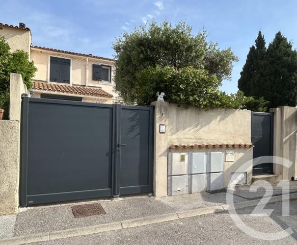 Maison à vendre  5 pièces - 120 m 2   STE MAXIME  - 83