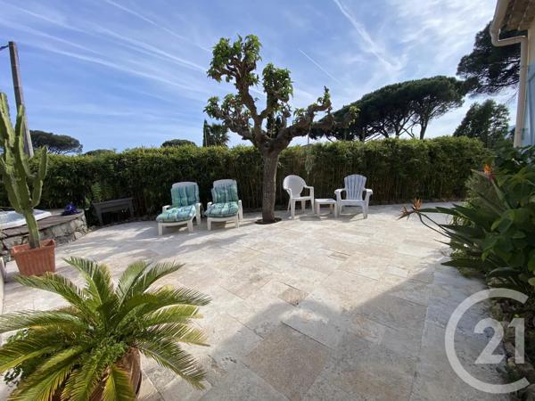 Maison à vendre  5 pièces - 120 m 2   STE MAXIME  - 83