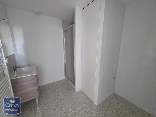 Appartement à louer 3 pièces 76.4m² Issoire (63500)