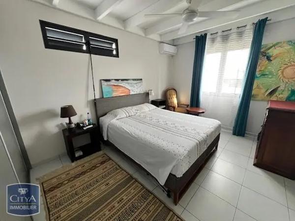 Appartement à louer 4 pièces 98.24m²