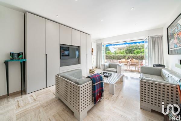 Appartement 3 pièces de 86 m² à Menton (06500)