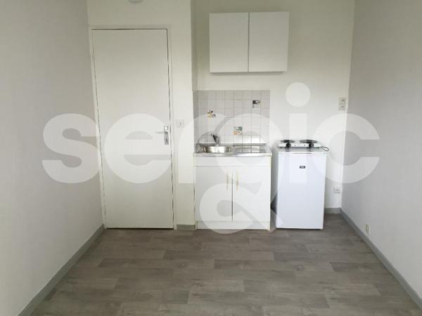 Location 1 Pieces 15 80000 Amiens 25 0071 04 0305