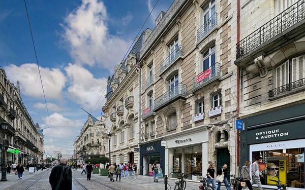 Appartement à louer    4 pièces • 90,22 m2 Orléans