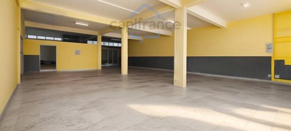 Immeuble 330 m² – Hyper Centre Saint-Benoît – Multiples Possibilités d’Exploitation