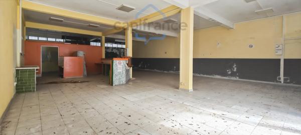 Immeuble 330 m² – Hyper Centre Saint-Benoît – Multiples Possibilités d’Exploitation