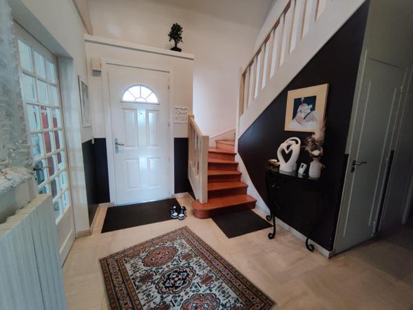 MAISON 170 M2 - 4 CHAMBRES - SOUS SOL COMPLET - 980 M2 TERRAIN