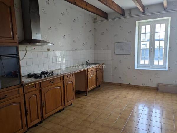 Location Maison 4 pièces 109 m2 à Yffiniac