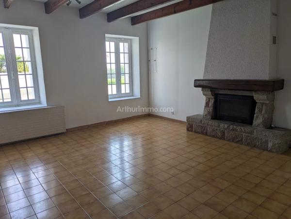 Location Maison 4 pièces 109 m2 à Yffiniac