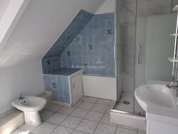 Location Maison 4 pièces 109 m2 à Yffiniac