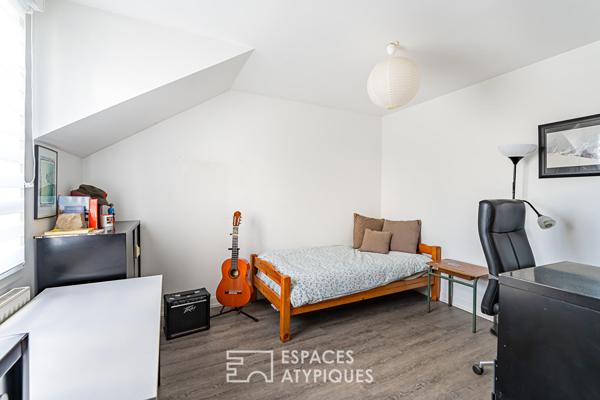 Coup de cœur à Neauphle-le-Château – Élégante meulière de 160 m² sur un parc arboré de 2 225 m²