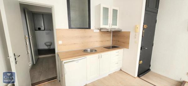 Appartement à louer 2 pièces 35.1m² Laon (02000)