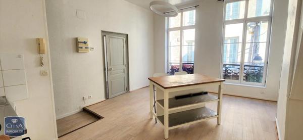 Appartement à louer 2 pièces 35.1m² Laon (02000)