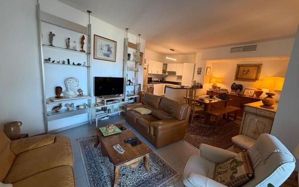 Appartement à vendre    3 pièces • 81,45 m2 Cagnes-sur-Mer