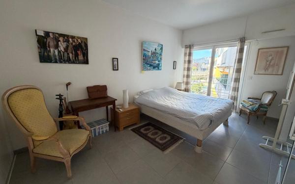 Appartement à vendre    3 pièces • 81,45 m2 Cagnes-sur-Mer