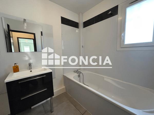Location Appartement 2 pièces 51.84 m² - DOMAINE DE LA TUILIERE Vitrolles 13127