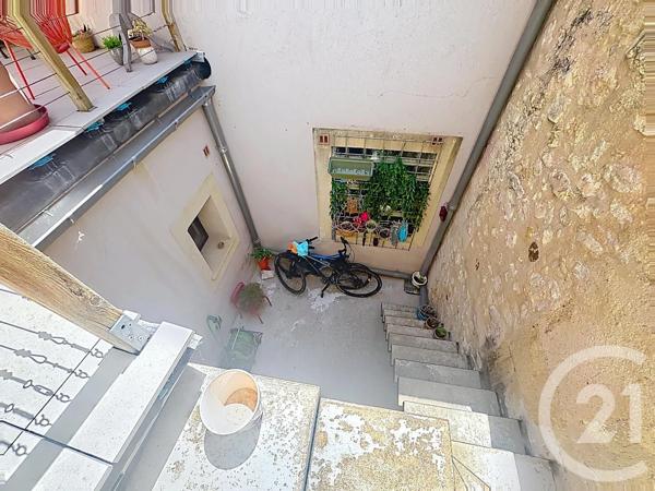 Maison à vendre  5 pièces - 180 m 2   ROCHEFORT DU GARD  - 30