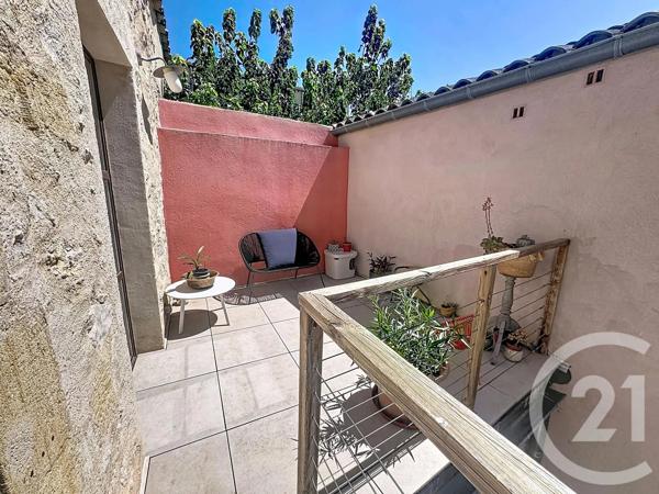 Maison à vendre  5 pièces - 180 m 2   ROCHEFORT DU GARD  - 30