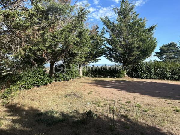 Terrain de loisirs de 1 476 m²