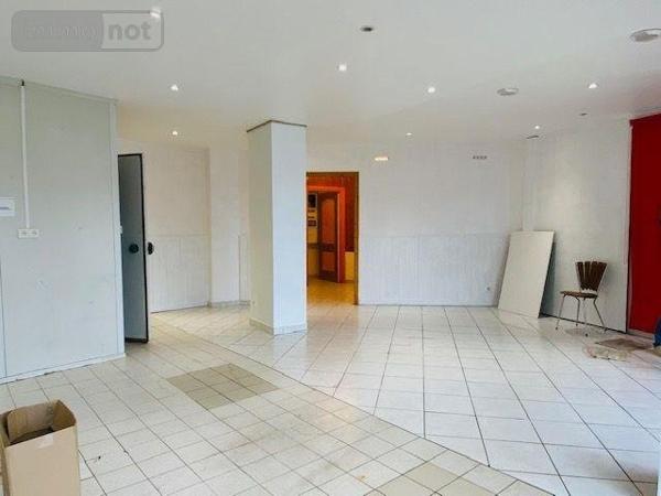 Murs commerciaux à vendre à Trégastel dans les Côtes-d'Armor (22730), ref : 278   
Centre-ville