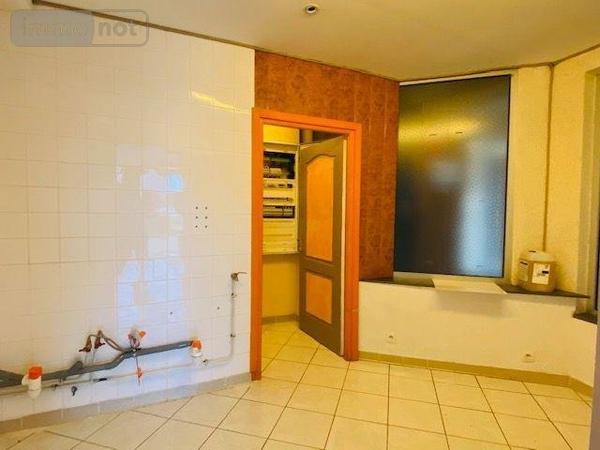 Murs commerciaux à vendre à Trégastel dans les Côtes-d'Armor (22730), ref : 278   
Centre-ville