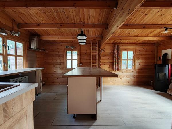 Chalet en bois à NARGIS (45210)