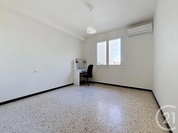 Maison à vendre  8 pièces - 170,22 m 2   MAUGUIO CARNON  - 34