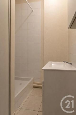 Immeuble à vendre  280 m 2   MONTAGNAC  - 34