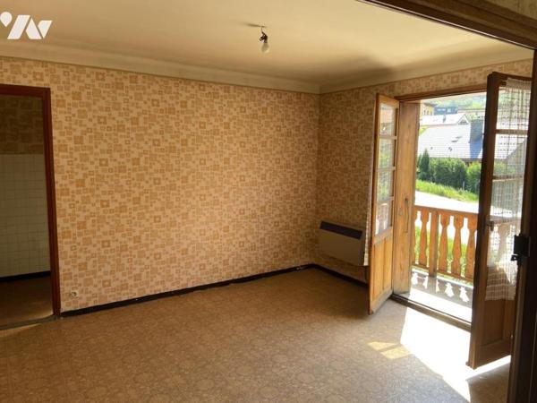 Maison individuelle avec entrepôt, terrain et fort potentiel d'aménagement à Modane