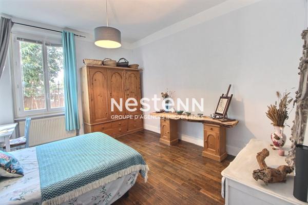 VENISSIEUX - Limite LYON8 - PROCHE AXES ROUTIERS - TRAMWAY - BUS - COMMERCES - ECOLES - COLLEGE- PARCS- CLIMATISATION - GARAGE - CAVES