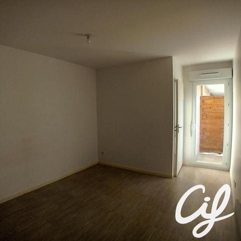 Appartement T2 Le Bourg Sous La Roche - 47.04 m2  99 000 Euros