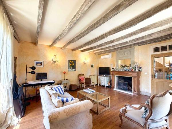Maison ancienne - Sarlat-la-caneda PÉRIGOURDINE DANS SARLAT AVEC PISCINE