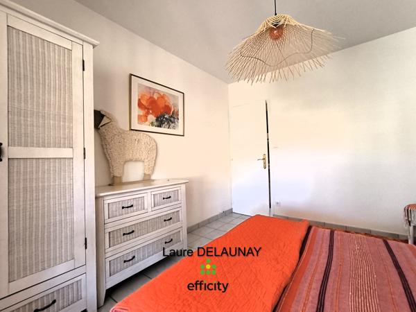 Maison
         6 pièces
        - 139 m² 517 000 €*