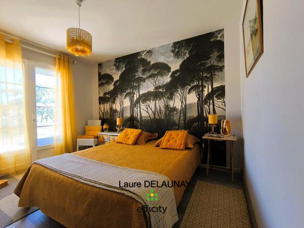 Maison
         6 pièces
        - 139 m² 517 000 €*