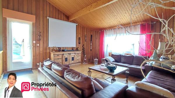 THIZY-LES-BOURGS (69240) Maison d'architecte avec vue 185 m², jardin 2000 m², piscine, garage, dépendances