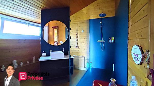 THIZY-LES-BOURGS (69240) Maison d'architecte avec vue 185 m², jardin 2000 m², piscine, garage, dépendances