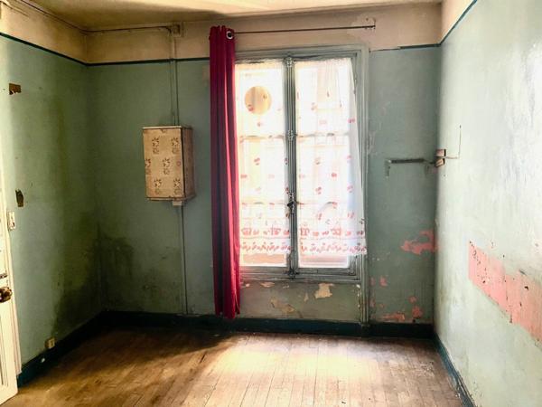 Appartement à vendre    1 pièce • 12 m2 Levallois-Perret