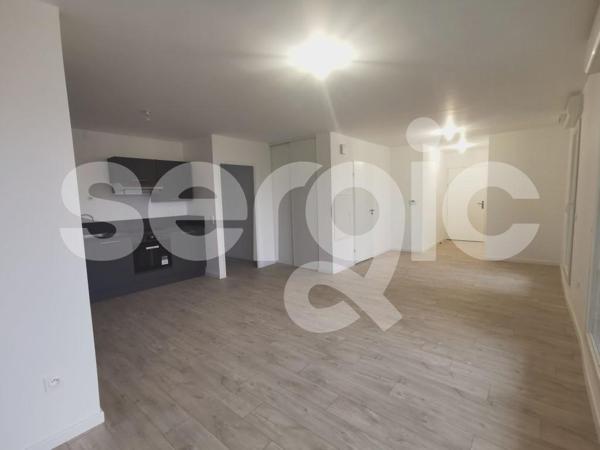 Location 3 Pieces 68 80000 Amiens 25 1507 01 0018