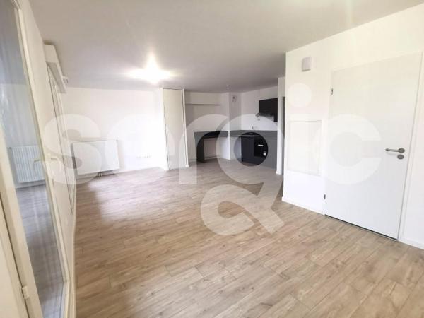 Location 3 Pieces 68 80000 Amiens 25 1507 01 0018