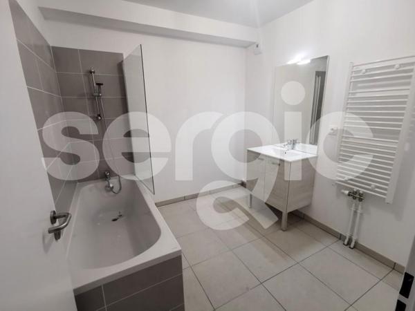 Location 3 Pieces 68 80000 Amiens 25 1507 01 0018
