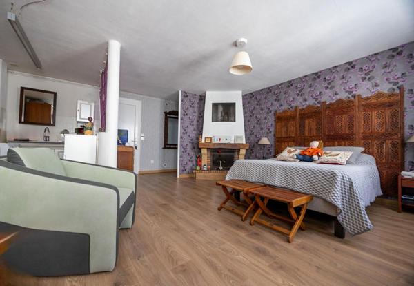 Maison de village avec deux appartements indépendants et jardin