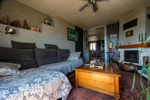 Maison de village avec deux appartements indépendants et jardin