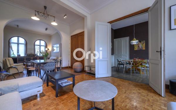 Maison à vendre    11 pièces • 466 m2 Armentières