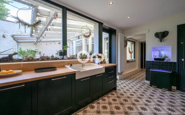 Maison à vendre    11 pièces • 466 m2 Armentières