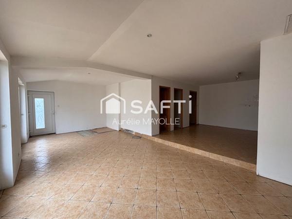 Maison de village, 4 chambres, cour