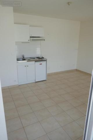 Appartement à louer à Rennes en Ille-et-Vilaine (35000), ref : 006/1521   
RENNES-BEAULIEU