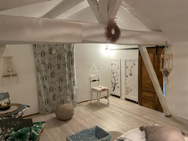 Lot de 2 appartements en plein centre historique de Saint-Sever  Idéal investissement ou résidence principale avec revenu locatif