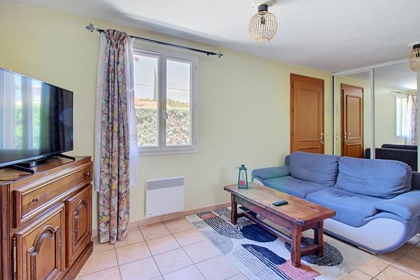 A VENDRE EN EXCLUSIVITE ! À  VIDAUBAN Maison 3 pièces 70 m2  sur un terrain de 639m2 avec piscine