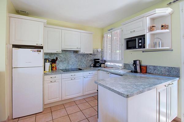 A VENDRE EN EXCLUSIVITE ! À  VIDAUBAN Maison 3 pièces 70 m2  sur un terrain de 639m2 avec piscine